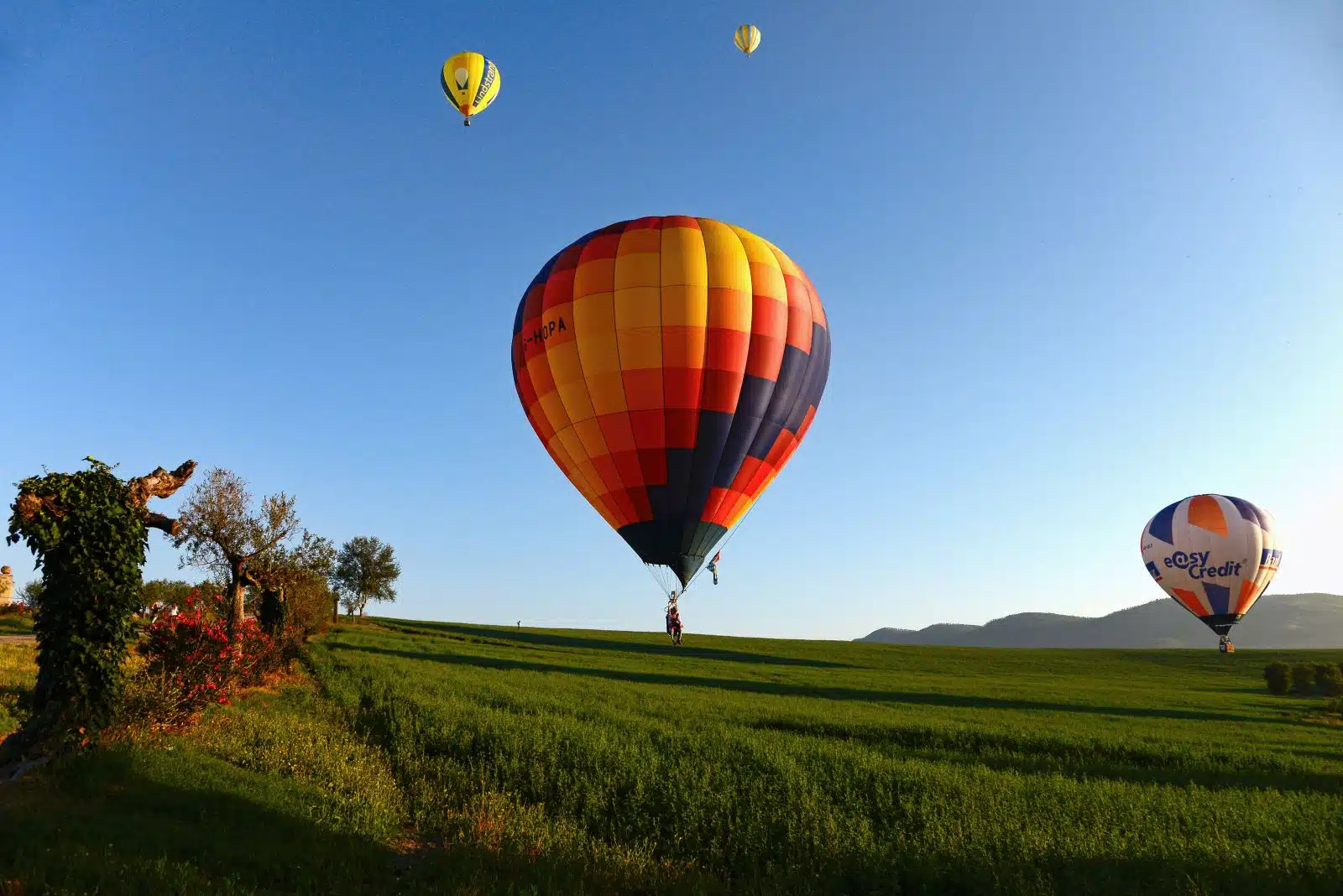 Hot Air Balloon Depositphotos 120685222 XL
