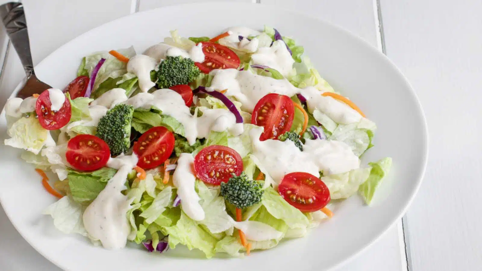 Vegetable salad with mayonnaise dressing