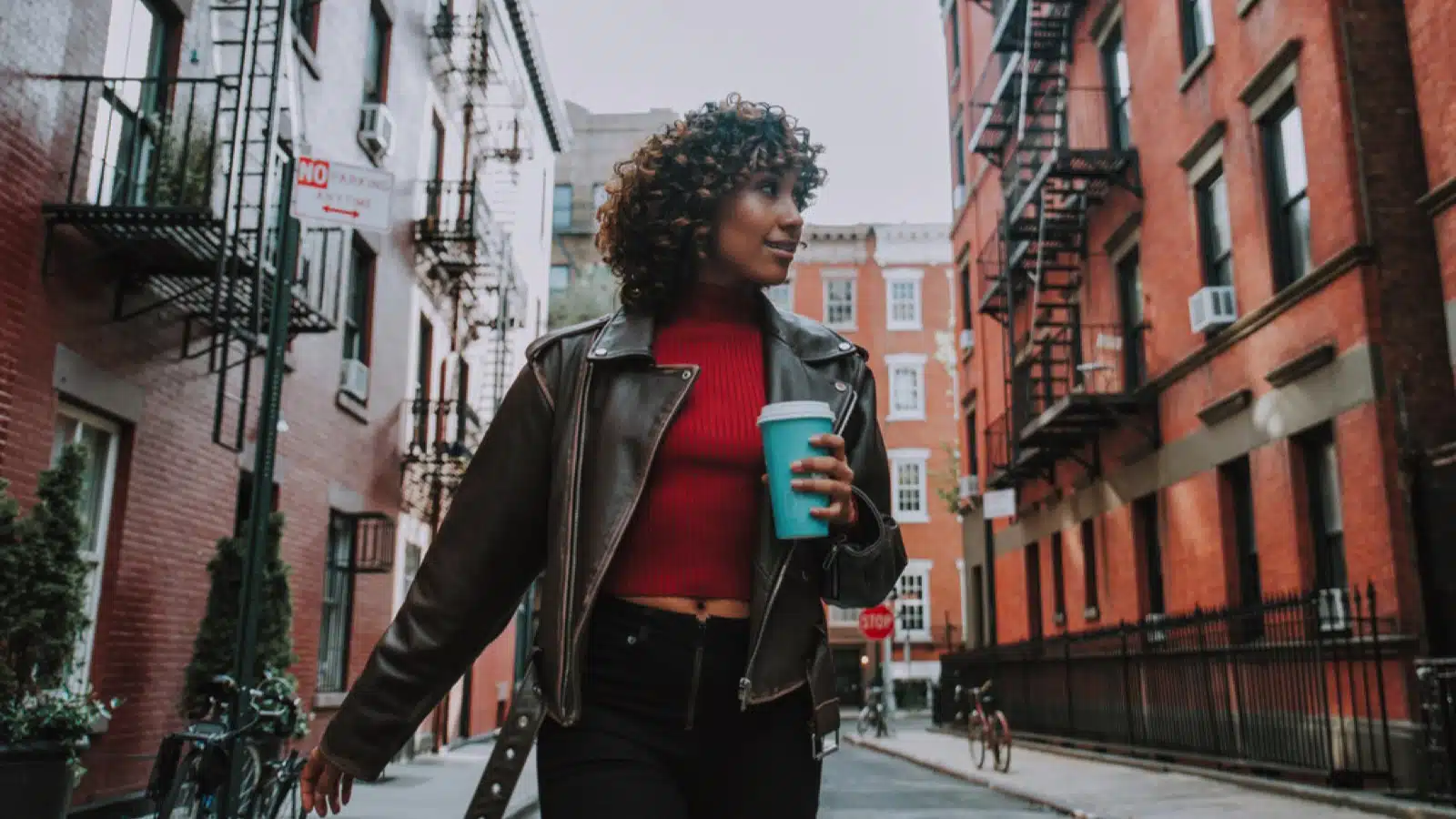 Traveler Woman walking in New York street